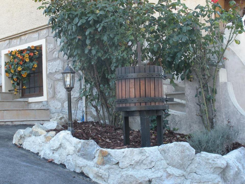 Lou Mas Dau Paigran Bed & Breakfast Saint-Blaise  Exterior photo