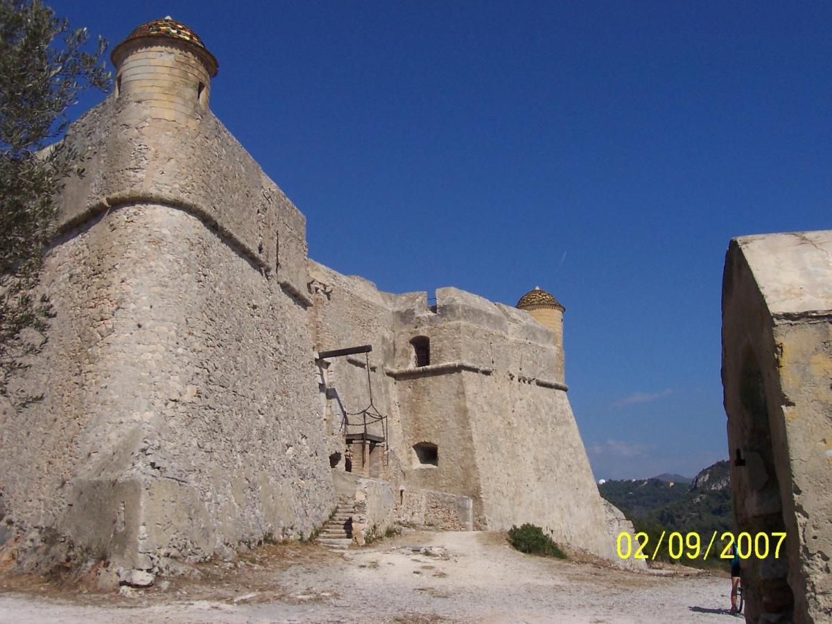 Lou Mas Dau Paigran Bed & Breakfast Saint-Blaise  Exterior photo